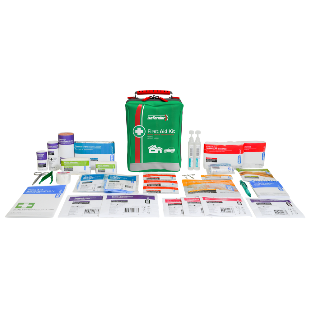 DEFENDER 3 Series Softpack Versatile First Aid Kit 13 X 9 X 19.5cm